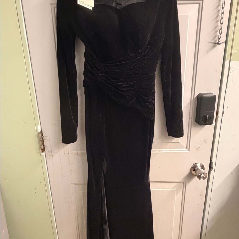 Elegant Black Long Sleeve Dress